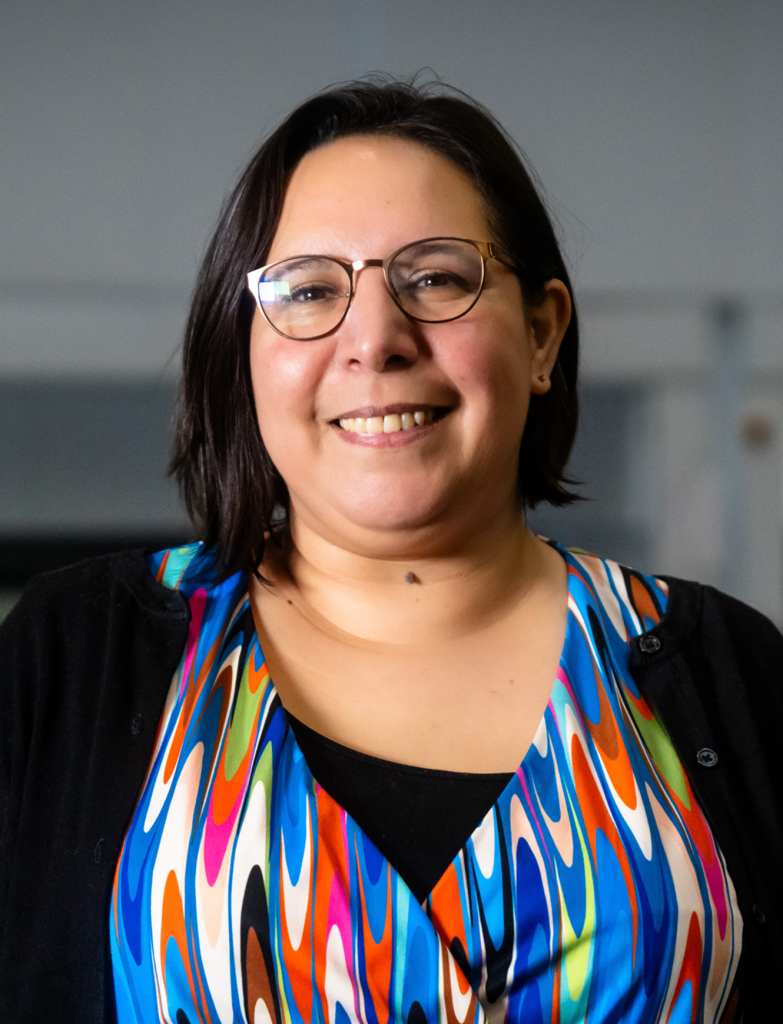 Rachel, employee of DTA Hydraulics